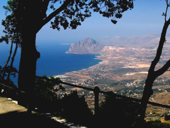 Erice Akdeniz