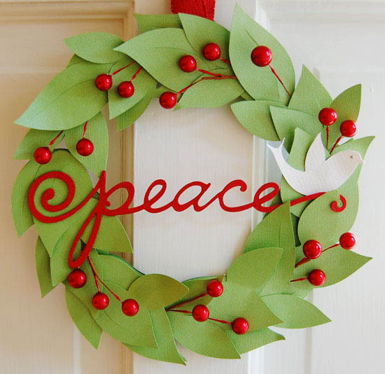 [Roree+Rumph-PC-October08-peace+wreath.jpg]