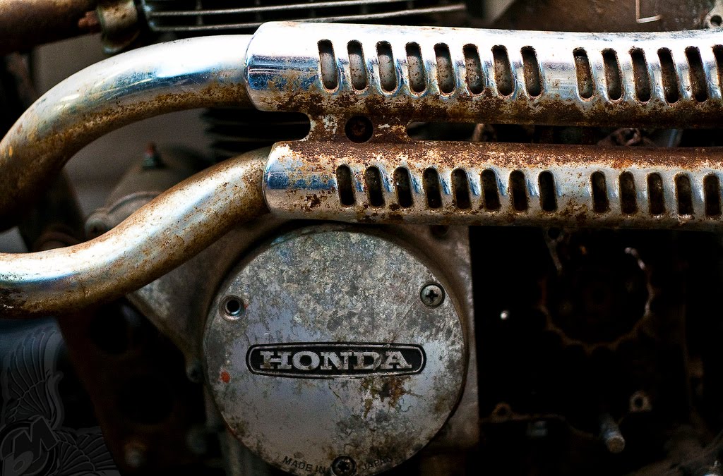 rusty honda twin exhaust from the flea market