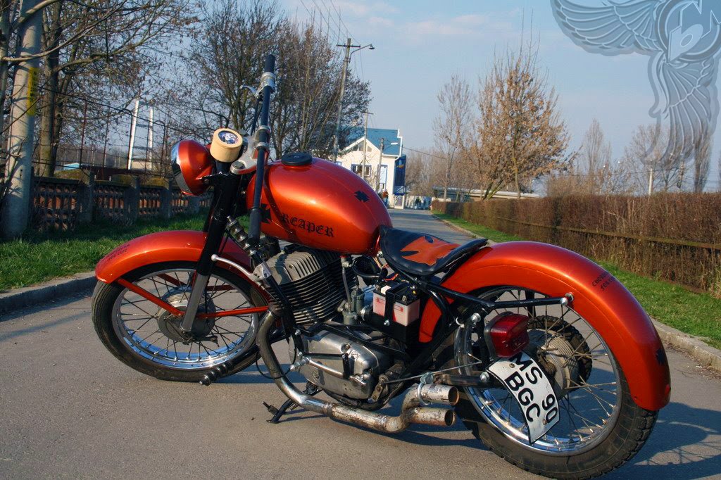 jawa 350 bobber - left