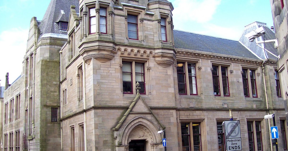 gillianizor Dunfermline Public Library 20 July 2010