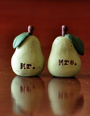pear cake toppers from dearjes' etsy shop Just perfect for a fall wedding