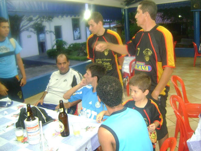 REUNIÃO DE CONFRATERNIZAÇÃO