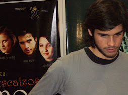 Actor Jesús Neyra, quien intrepreta a San Francisco de Asís, en conferencia de prensa.