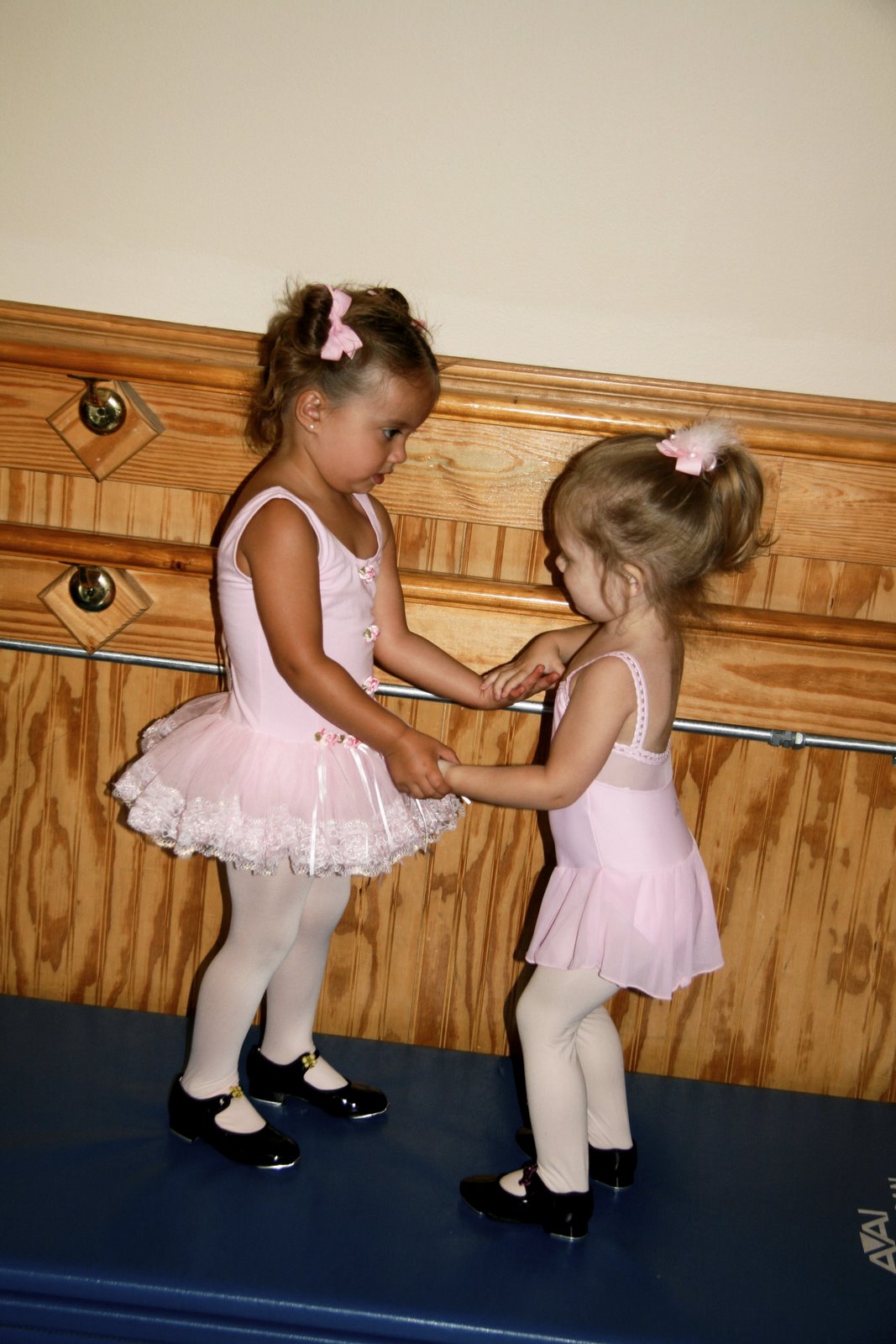 [ballet005.JPG]