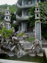 Marble Mountain pagoda