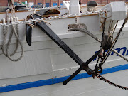 . take a rather long walk, handinhand with the Barcelona waters … and I . (dsc )