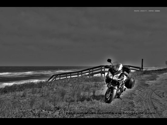 2010 Suzuki V-Strom 1000 title=
