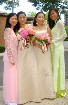 Vietnamese women dressed
