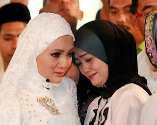 Majlis perkahwinan mawi dan ekin