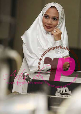 Gambar sheila majid bertudung | penyanyi sheila majid | Sheila Majid Mp3 download |PERKAHWINAN artis MALAYSIA, news, scandal, gossip, Weddings, Families, Divorces of Celebrities