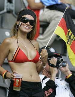 Fifa World Cup 2010 : HOT German Girls Fans on Africa Stadium