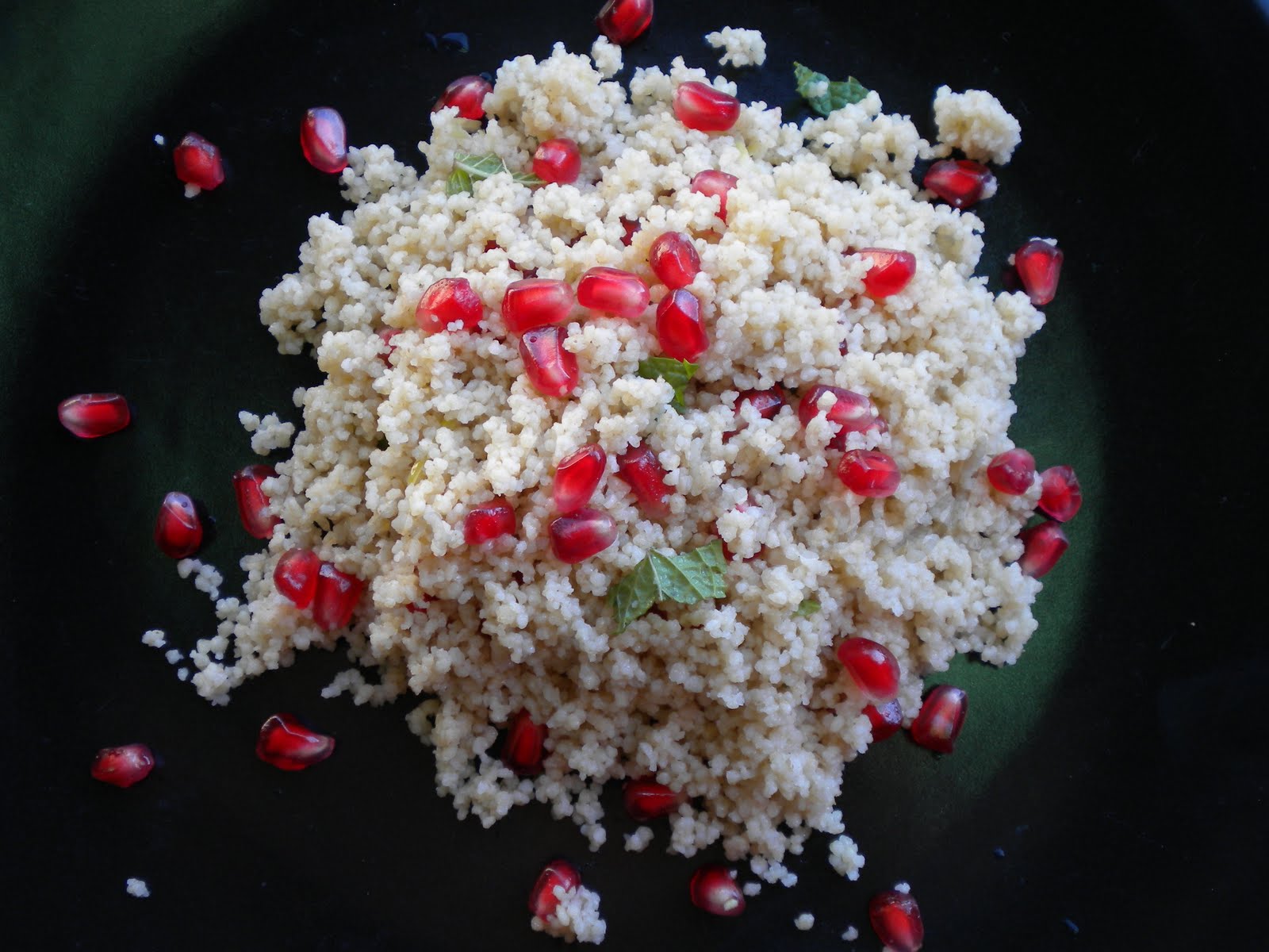 Canela moída Couscous com romã e menta