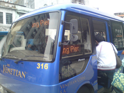 Venetian Hotel Shuttle bus