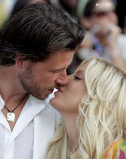 Tori Spelling And Dean Mcdermott