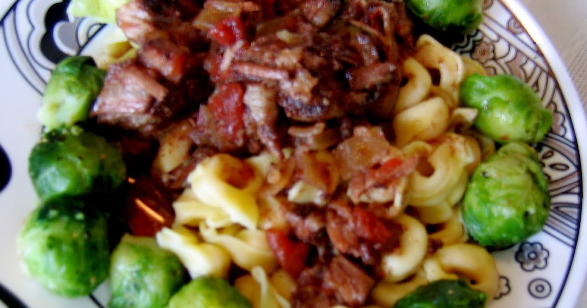 Leah's Kitchen Braised Beef with Tortellini and Garlic Breadsticks