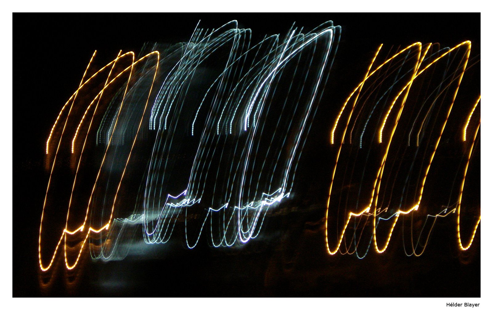 [080625+lightexp3.jpg]