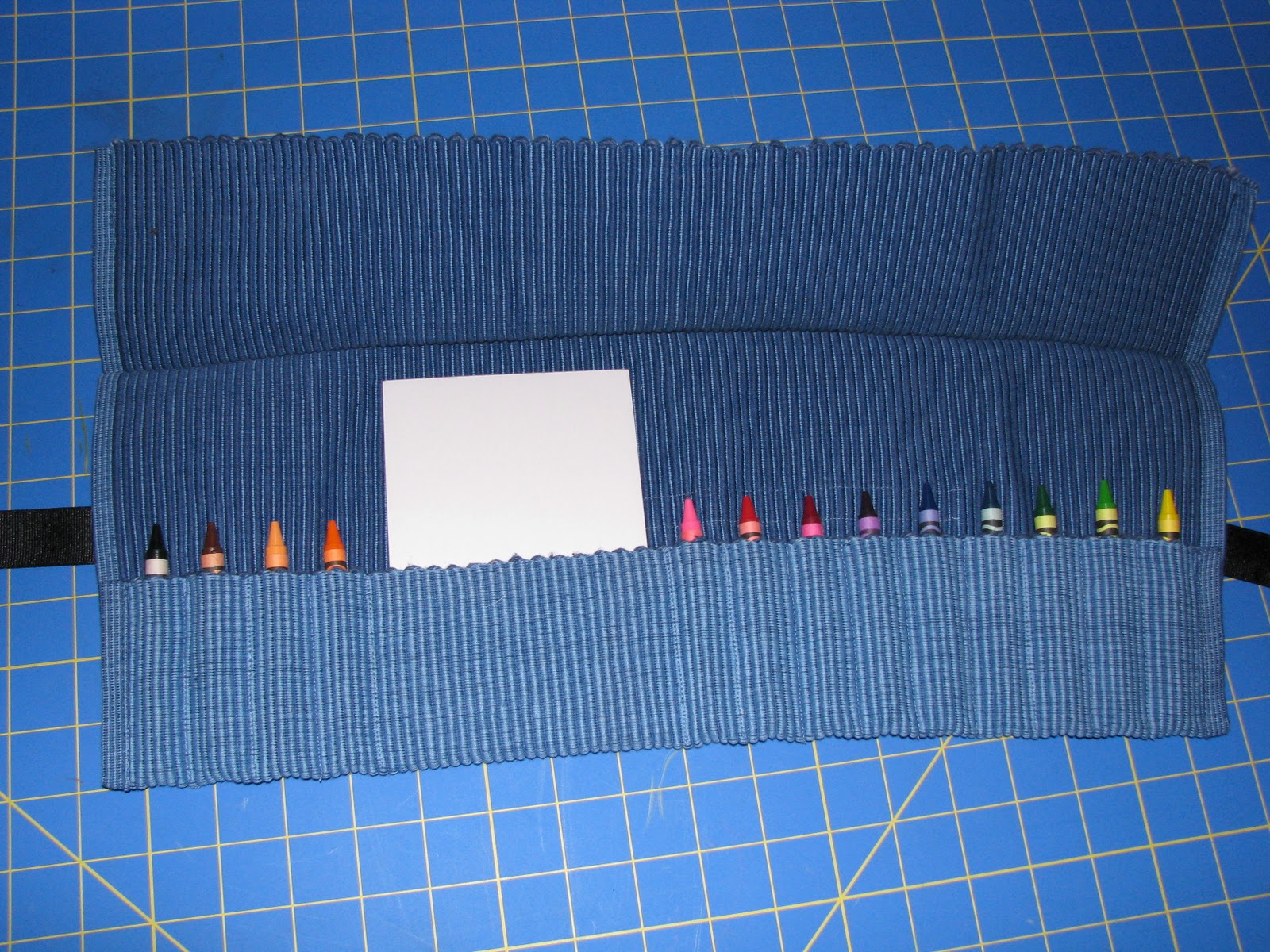 Andypandy, Jackydandy How to make a travel crayon pouch