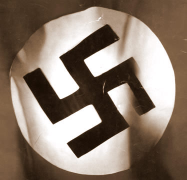 [suastica.jpg]