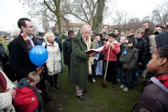 Boomplantdag W.H. Vliegenbos met Simon Vinkenoog