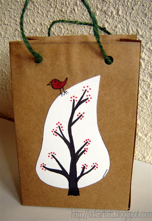 Kids Artists: Christmas gift paper bag