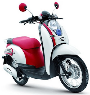 Scoopy i red and white