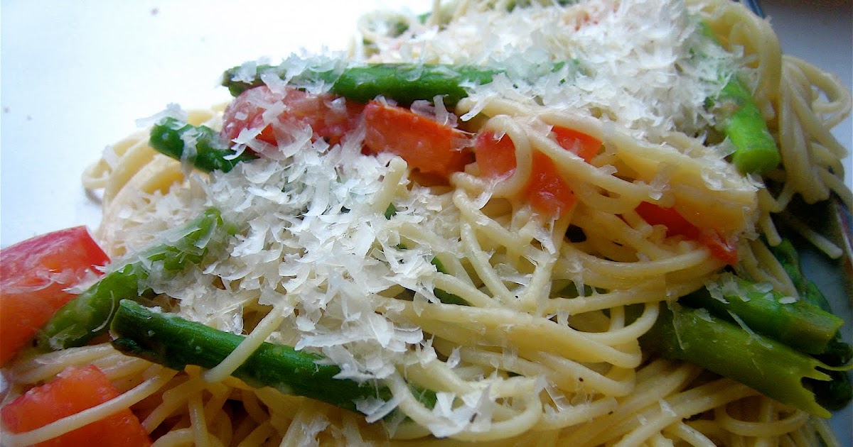 Stephanie Cooks Asparagus & Tomato Pasta