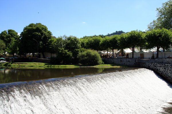[Aurillac2.JPG]