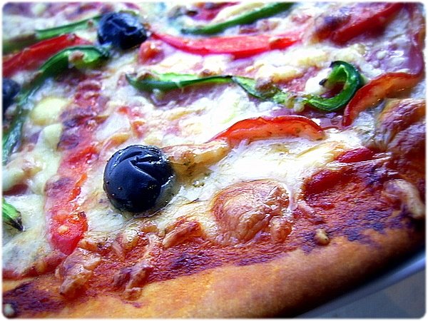 [pizza-pepperoni.JPG]