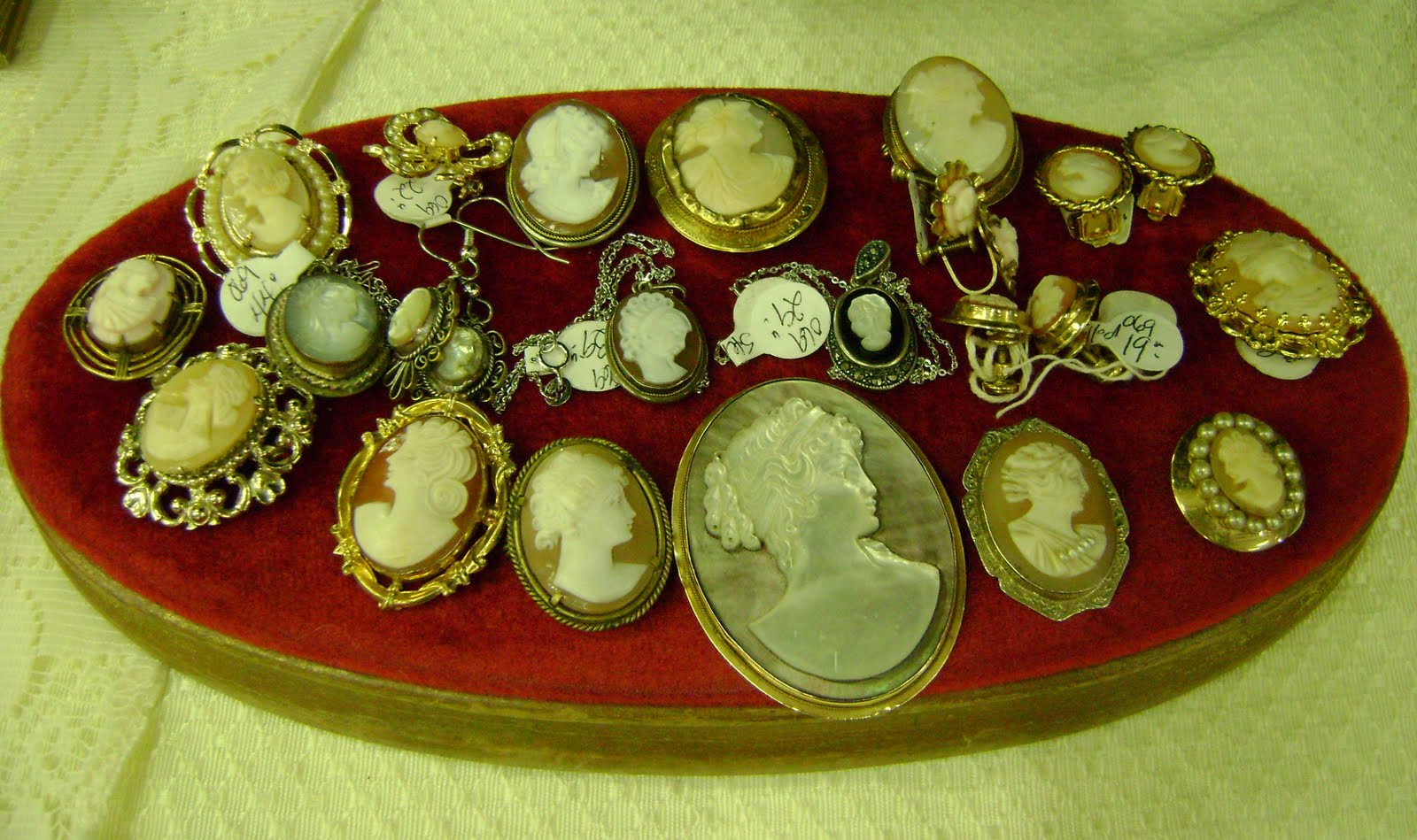 Lakewood 400 Antiques Market Turner's Treasures.........