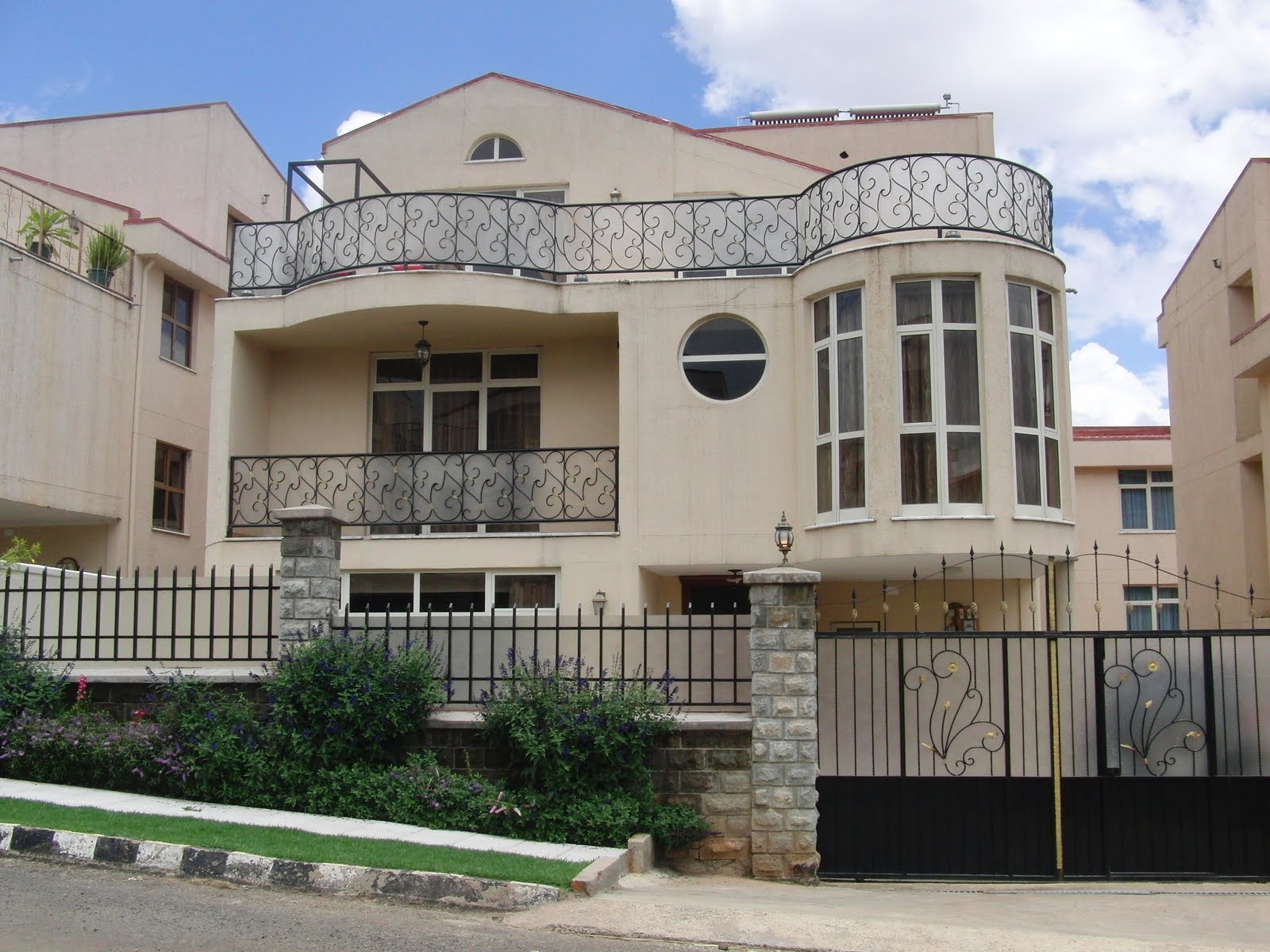 In Flight Entertainment Real Estate in Addis