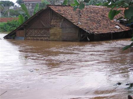 MKN kerah 30,000 anggota hadapi banjir MKN kerah 30,000 anggota hadapi banjir