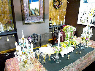 刺繍デザイナー田川啓氏のブースは人気でした。