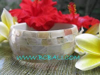 sea shells crated jewelry bangles from Indonesia