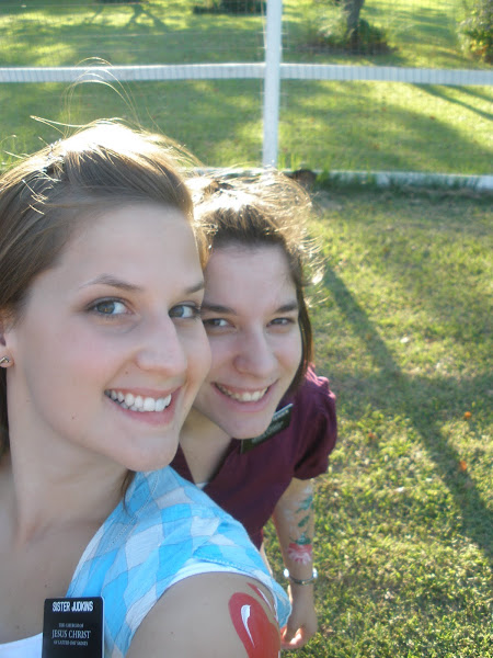 Hey cool fence ladies!!!