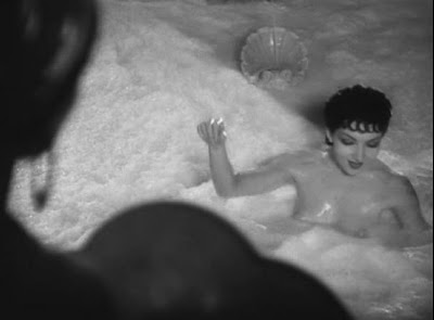 Wet Celeb Scenes: Claudette Col...