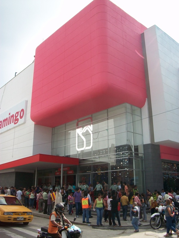 Retail de Colombia LA EXPANSIÓN DE ALMACENES FLAMINGO