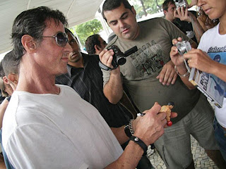 Stallone com fãs no Hotel Stallone hotel Rio