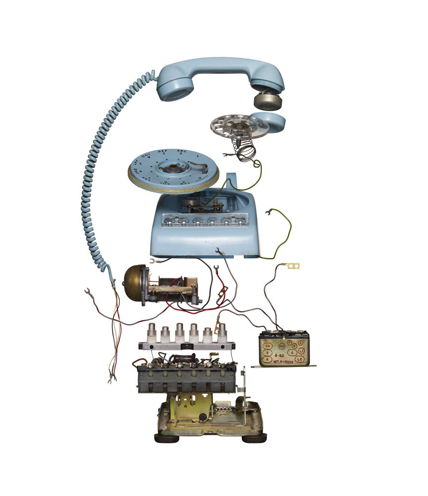 [exploded-phone.jpg]