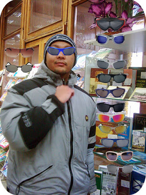 Testing Online Sunglasses with Photoshop Testing Online Sunglasses with Photoshop