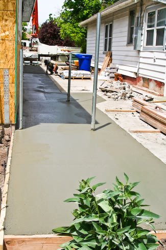 [sidewalk-kalynskitchen.jpg]