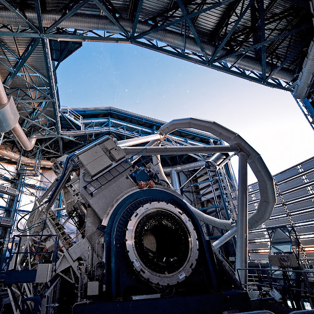 ESO’s Very Large Telescope ready for a long observing night