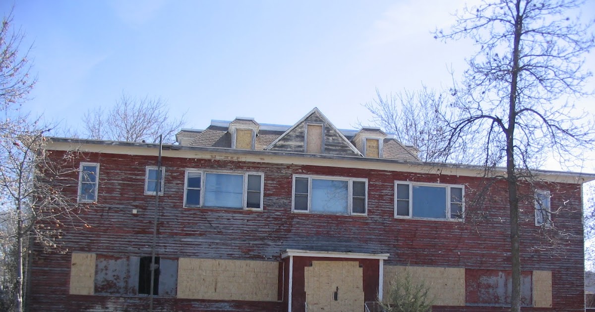 Abandoned MN Abandoned building Lester Prairie, MN