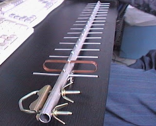 23 cm slot antenna