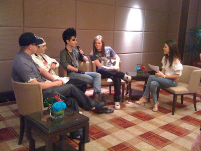 ¡Fotos de Tokio Hotel en entrevista (Malasia)! Tokio+hotel_entrevistaMALASIA6