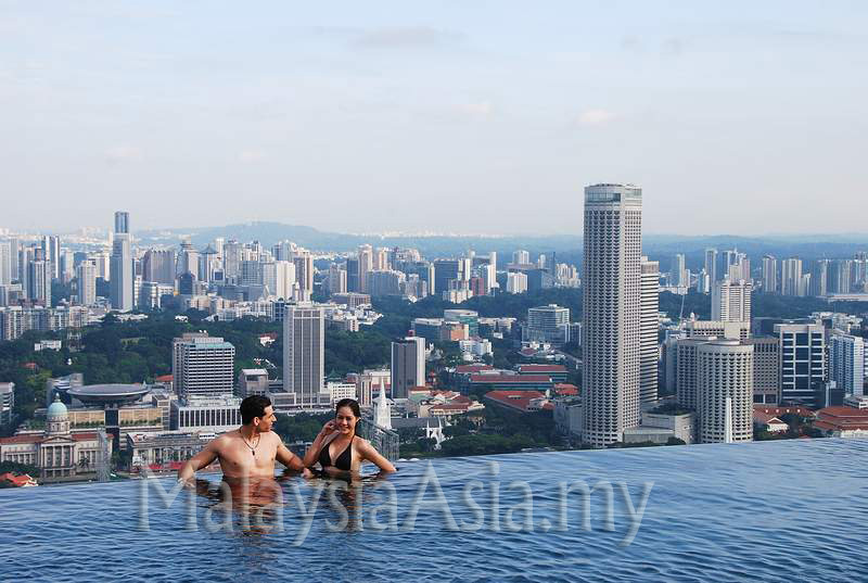 Infinity Swimming Pool Videos at Sands Skypark Singapore Malaysia Asia