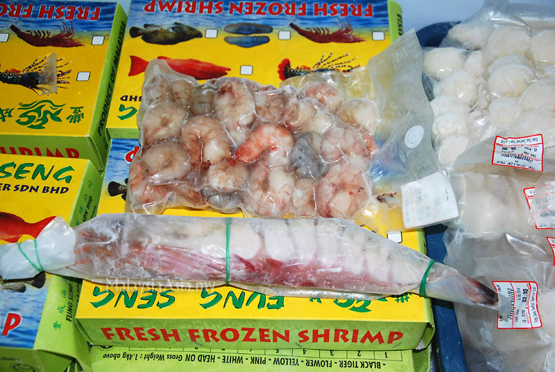 Buying Seafood in Kota Kinabalu Sabah Malaysia Asia Travel Blog