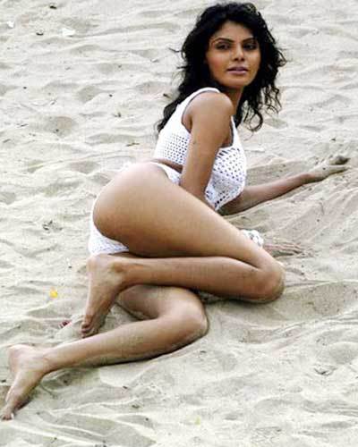 [SherlynChopra-1.jpg]