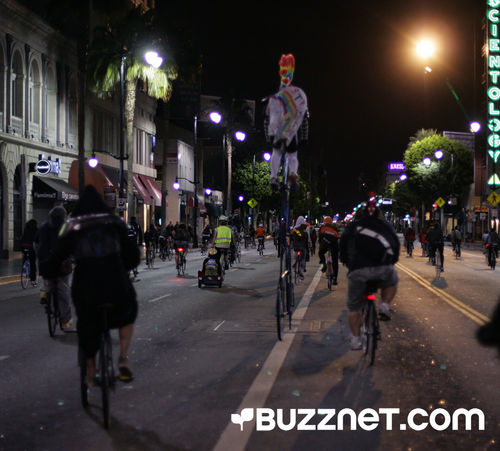 [30-Seconds-to-Mars-Kings-Queens+(2]