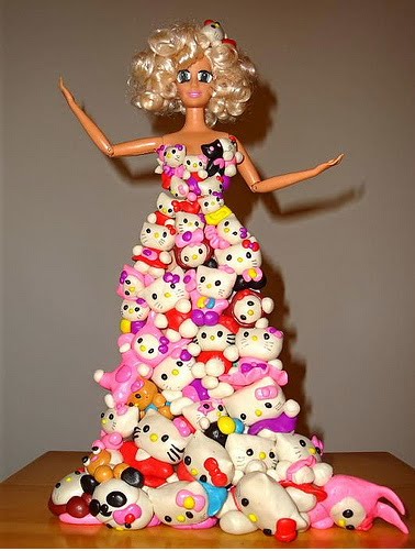 [hello-kitty-lady-gaga-barbie.JPG]